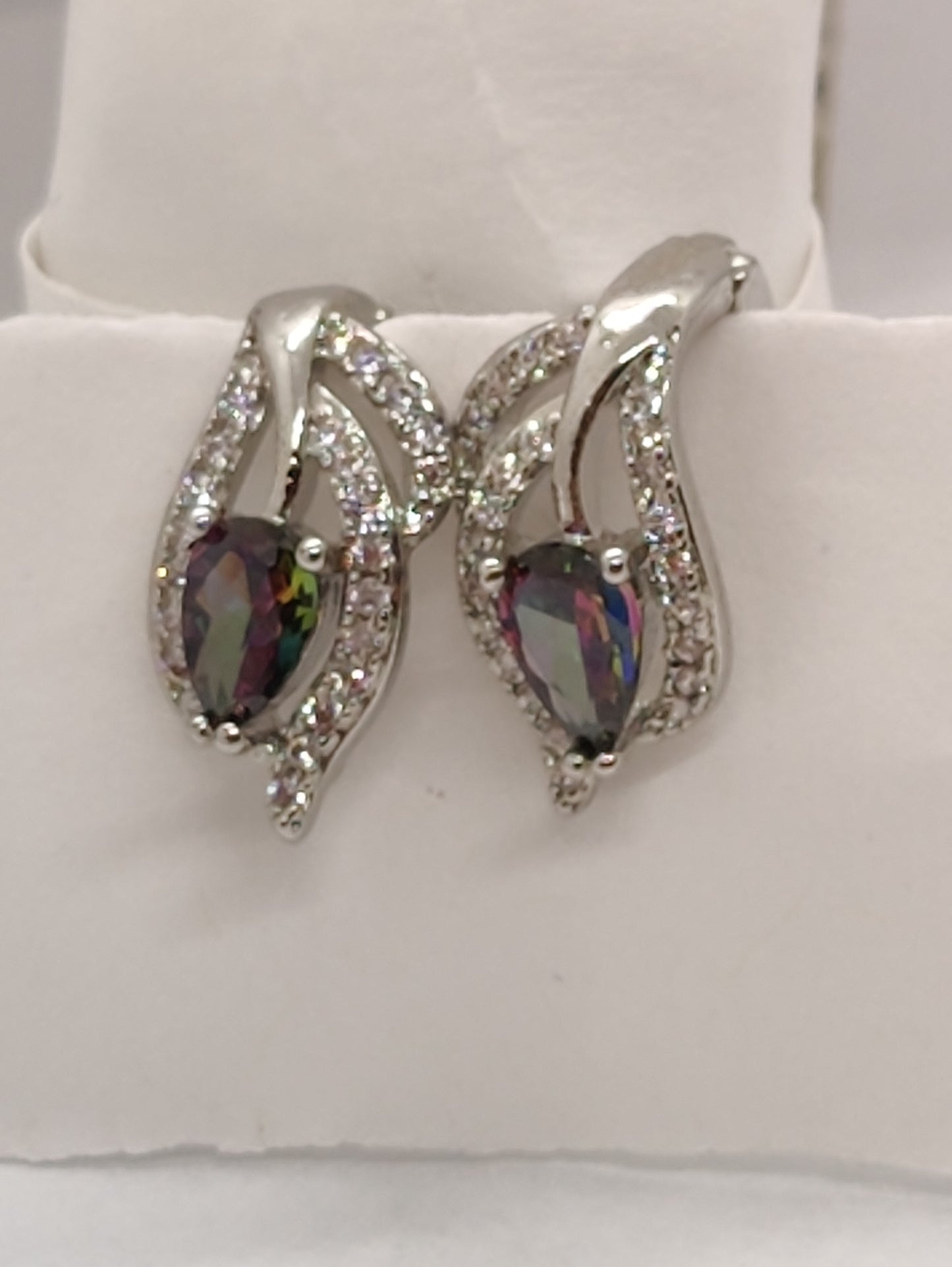 Glass ribbon earrings