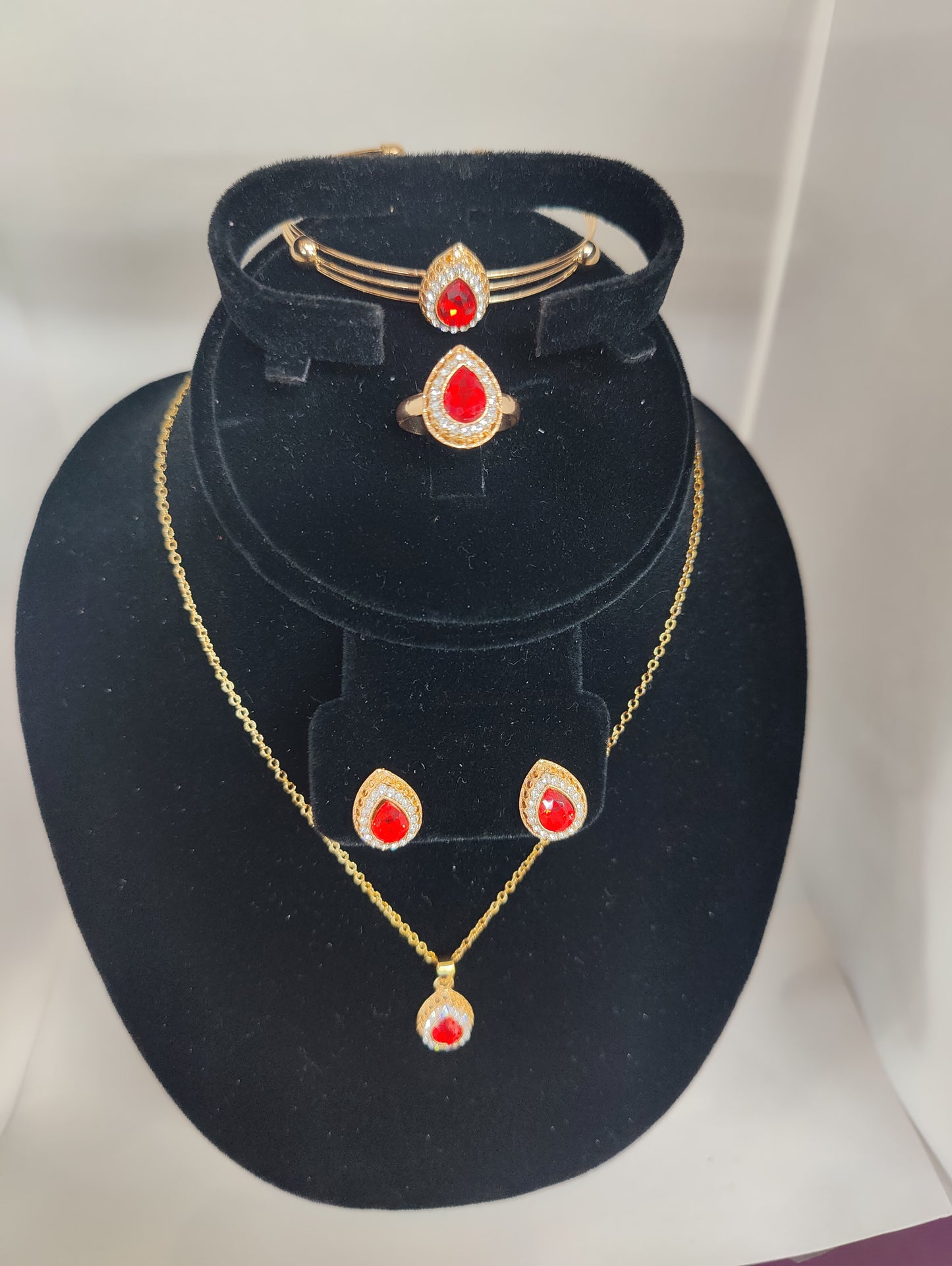 Glass jewelry full set red tear drop