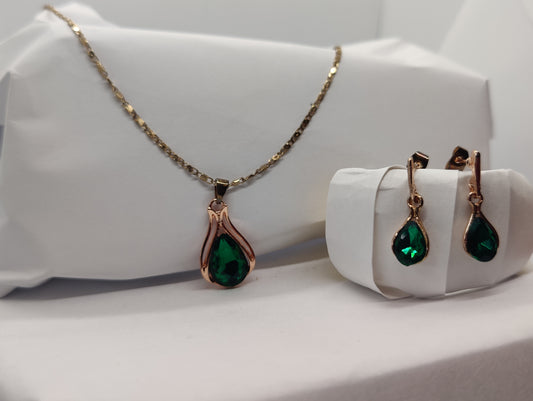 Emerald Green glass tear drop Necklace Earrings set